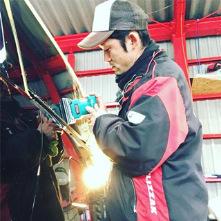 自動車板金中の写真